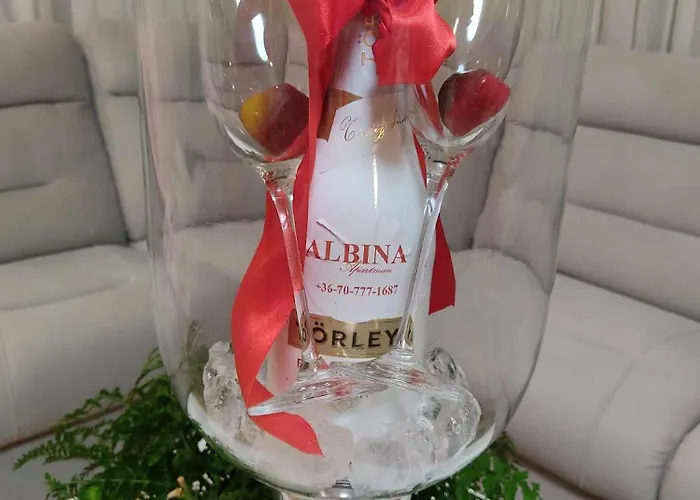 Albina * 에게르